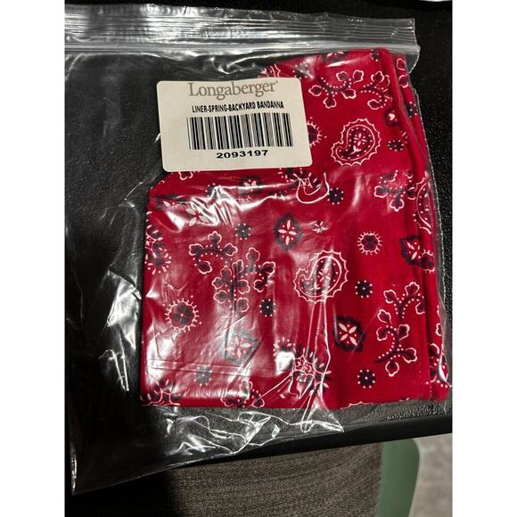Longaberger SPRING Basket Liner Backyard Bandana NEW Paisley Red Bow ties - Picture 1 of 1